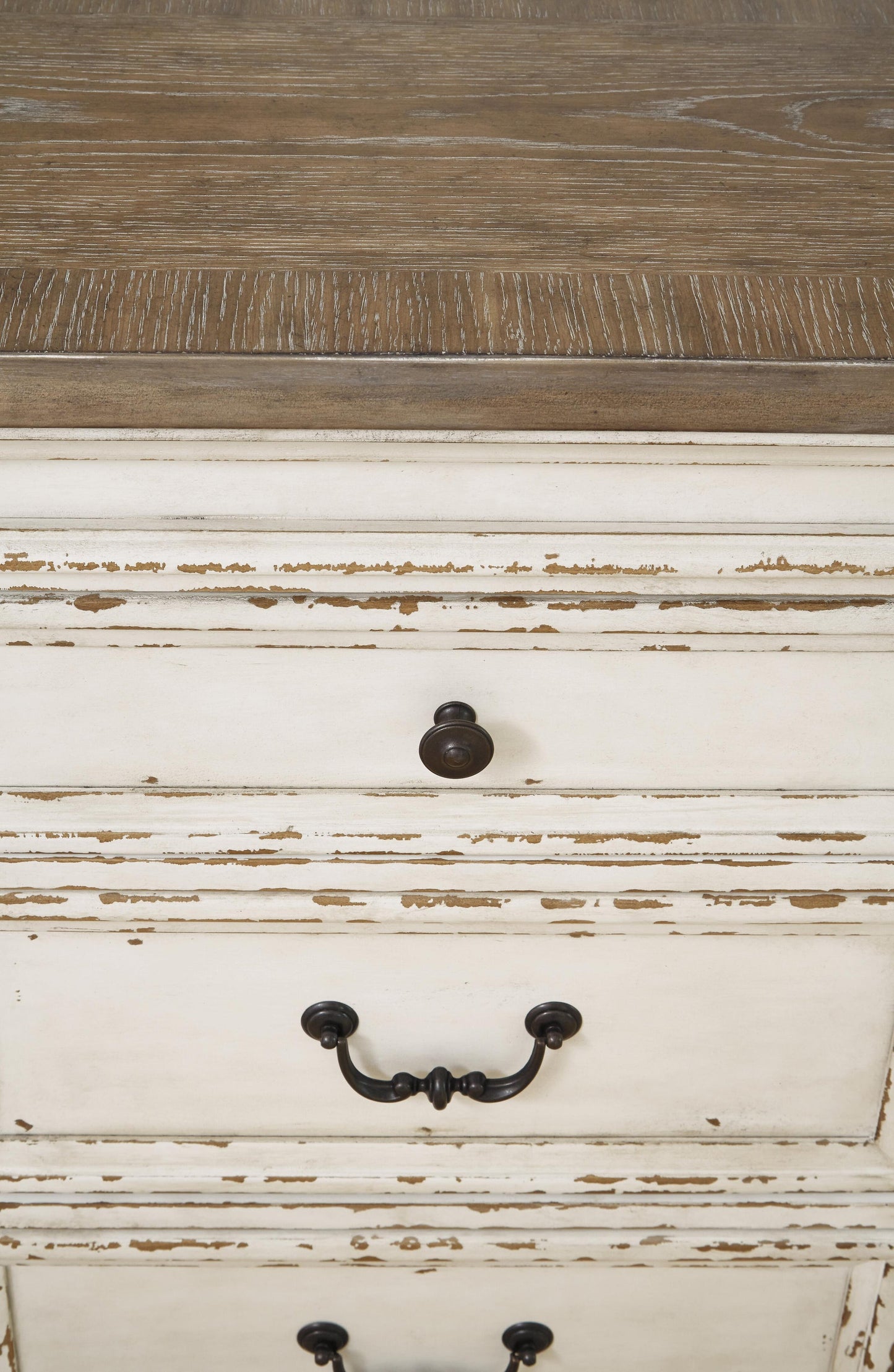 Realyn Dining Table and 6 Chairs