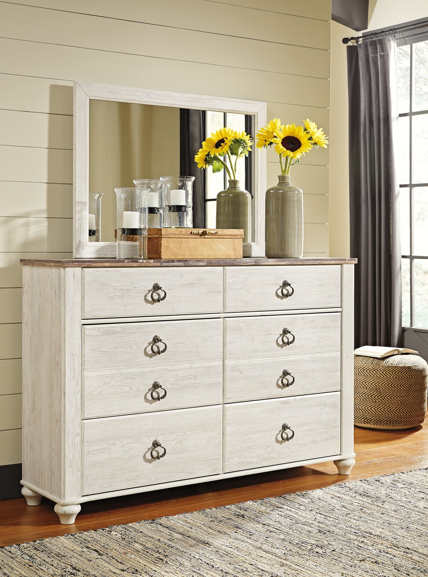Willowton  Panel Bed With Mirrored Dresser And 2 Nightstands
