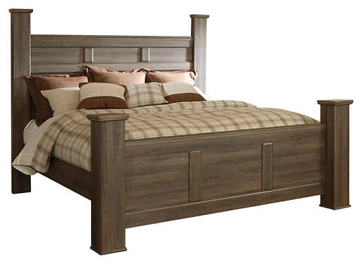 Juararo King Poster Bed with Dresser